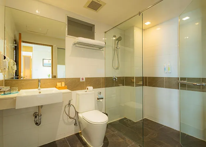 Ashlee Plaza Patong Hotel & Spa